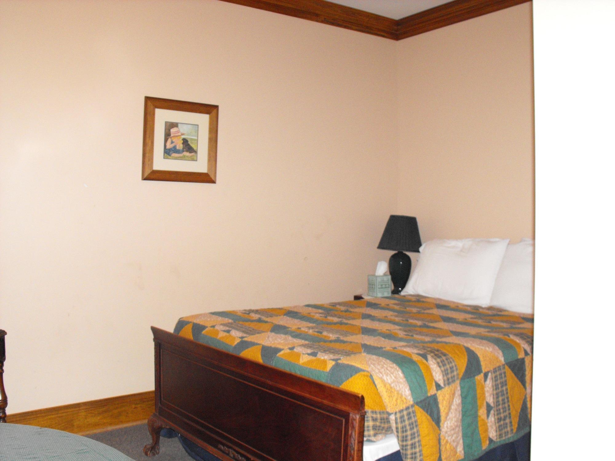 Empire House Hotel Rising Sun Екстериор снимка